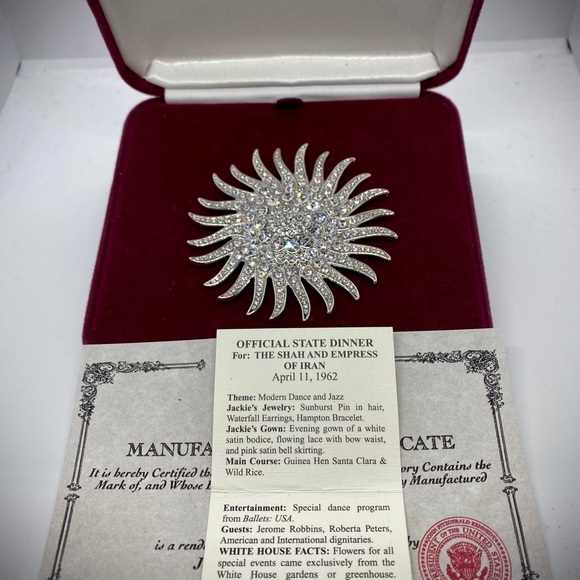 Jacqueline Kennedy Collection SUNBURST Brooch - Picture 2 of 3